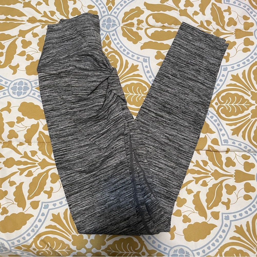 Crop Shop Boutique Marl Scrunch Legging in Charcoal Marl (XS)
